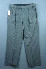 NEW Van Heusen Pants Mens 34x30 Dress Slacks Flex Waist Pleated WrinkleResistant