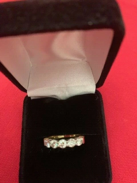 18K/Platinum Diamond Band with 5 Diamonds T.W. 1 CT - Image 2 of 4