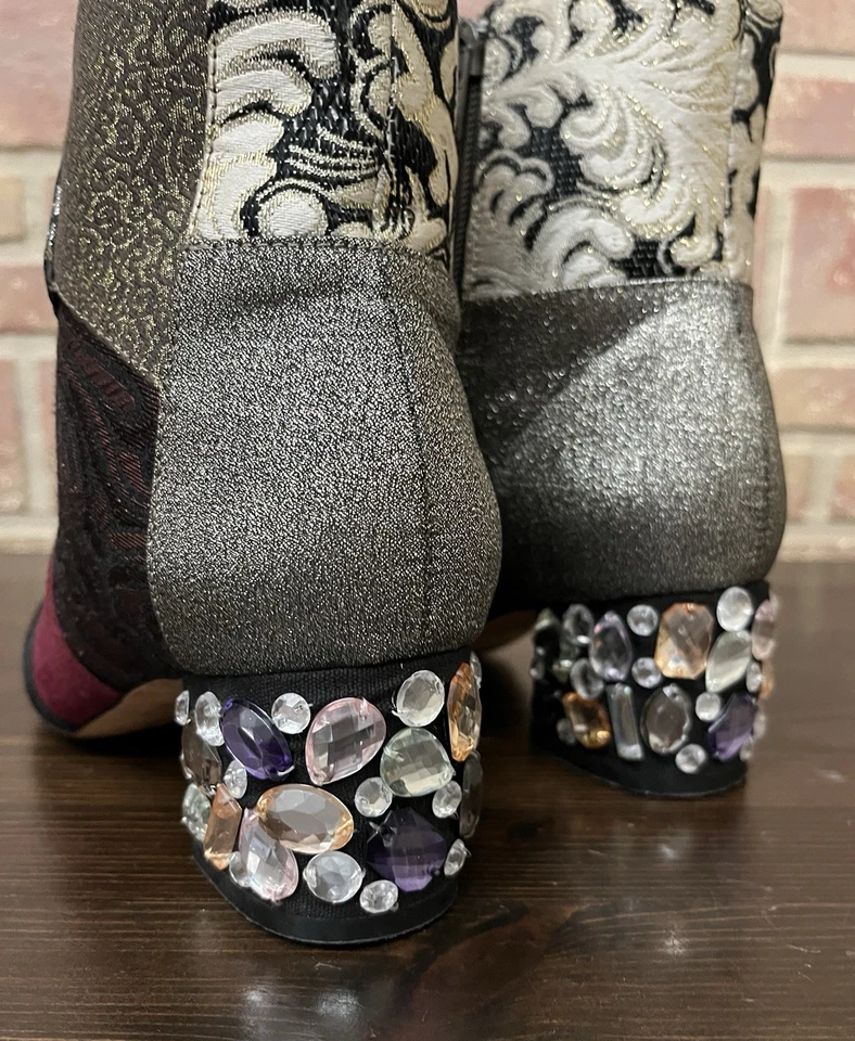 Botines Anthropologie Bettye Muller para mujer 7,5 gamuza retazos pedrería Foto 3 de 4