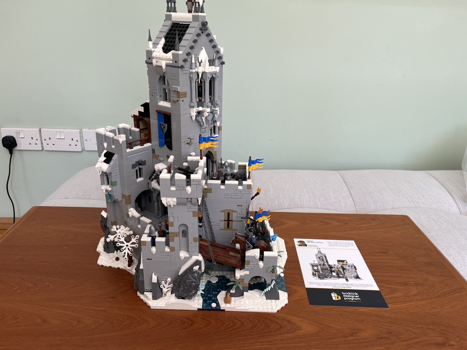 Lego Bricklink Designer Programme - Mountain Fortress 910029