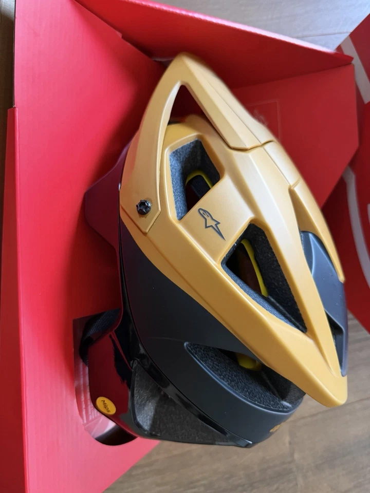 Alpinestars Enduro MTB-Helm Vector Tech Zeal - Schwarz-Gold, 55-59cm, MIPS - Bild 2 von 4