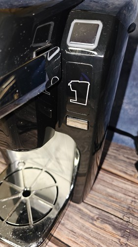 MACCHINA DA CAFFÈ KEURIG K10 MINI PLUS A TAZZA SINGOLA - NERA - TESTATA, FUNZIONA BENISSIMO! - Foto 3 di 11