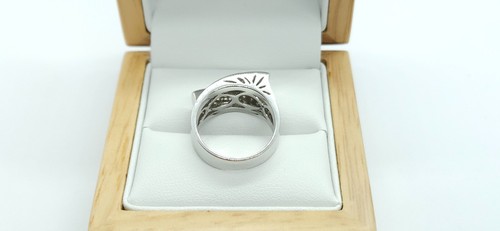 14ct White Gold 0.55ct Diamond set double row cluster ring - Picture 8 of 19