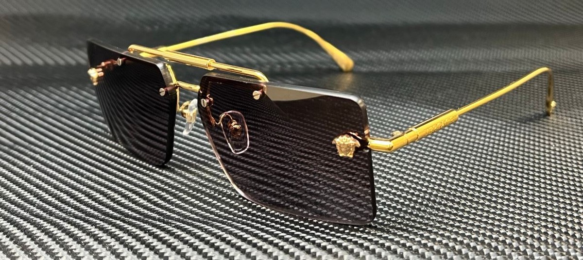 VERSACE 長方形フレムサンクラス 0VE2245 100280 Versace™ VE2245 Rectangle Sunglasses | EyeOns.com