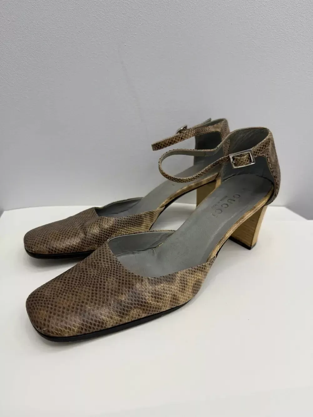 Chaussures à talons cuir lézard vintage Gucci by Tom Ford pointure 38,5