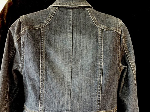 Denim Jean Jacket Size 6 Rivet Buttons Front Pockets Botton Front Collar Peplum - Picture 8 of 9