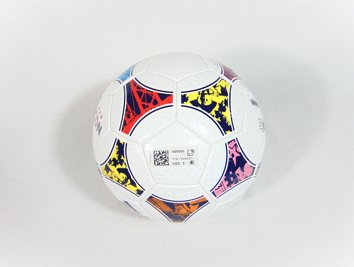 Adidas Retro FIFA 1999 World Cup Womens Official Match Soccer Ball