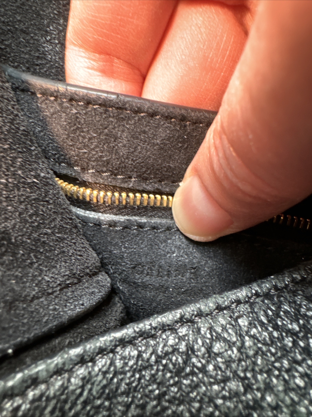 Celine Soft Grained Calfskin Leather Sangle Bag Phoe… Gem