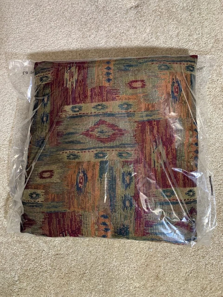 Futon Cover Only Fits 6 to 8 Inch Mattress Southern Aztec Pattern (Full Size) - Image 4 of 4