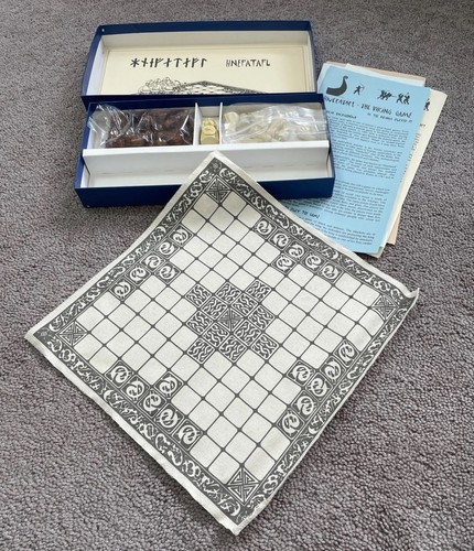 “THE VIKING GAME/VIKING CHESS” /HNEFATAFL GAME - Picture 6 of 24