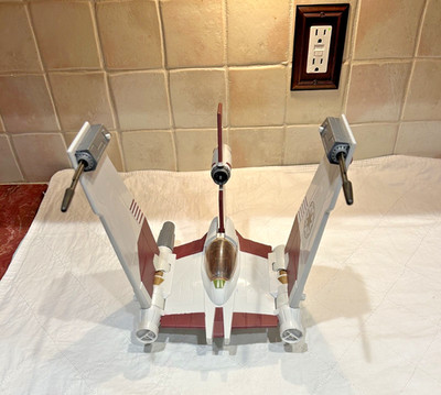 Star Wars Clone Wars V-19 Torrent 2008 star fighter incomplete