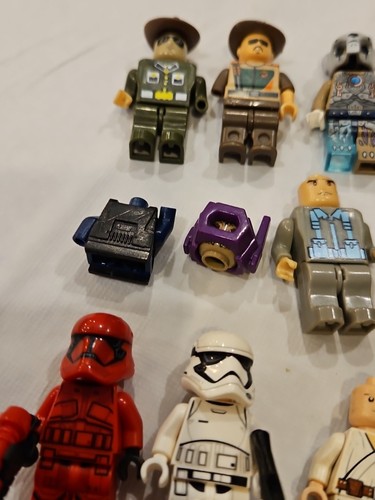 LEGO Mini Figure Assorted Figures and Accessories Lot of 20 Random Pieces - Picture 18 of 21