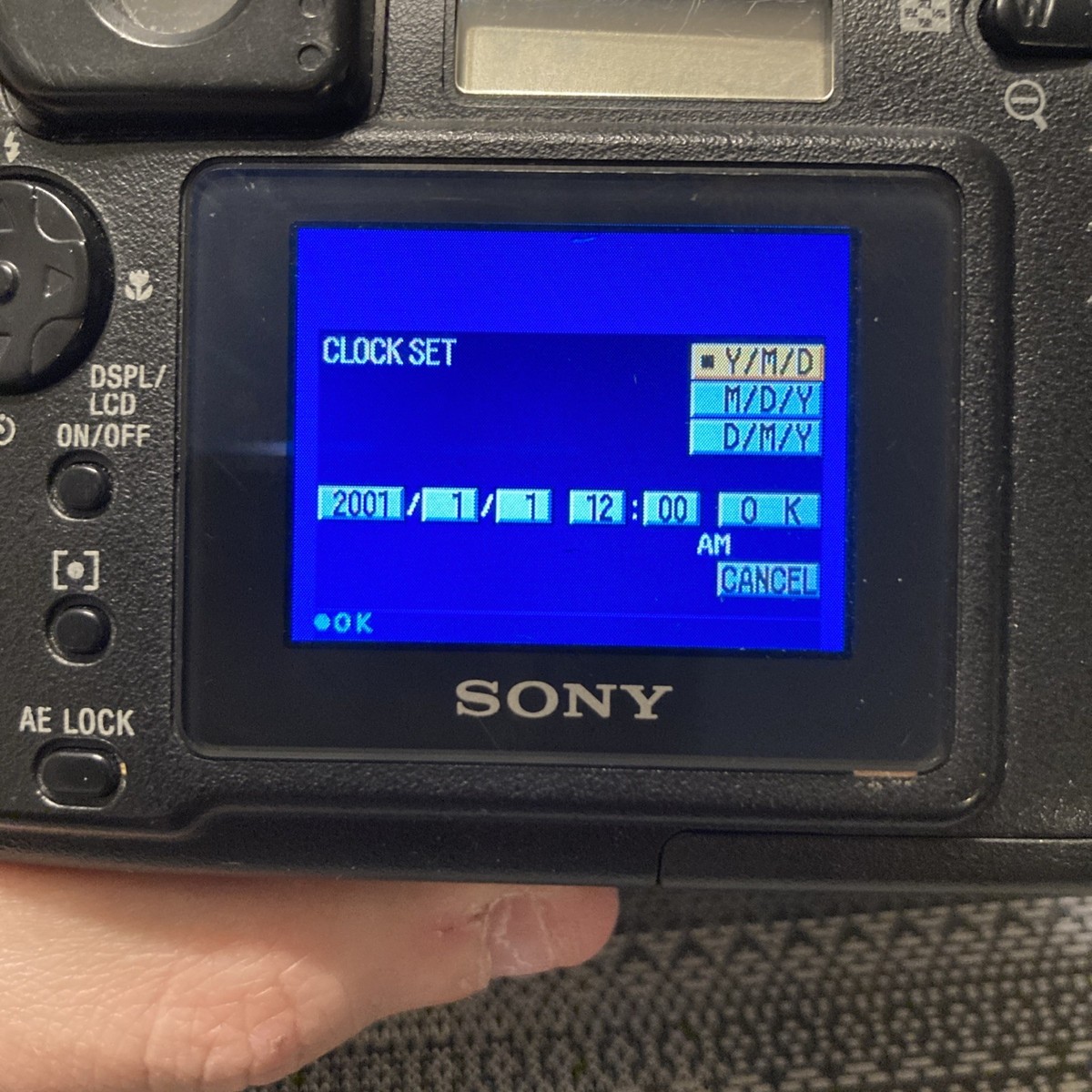 Sony Cyber-shot 4.1 Mega Pixel DSC-S85 Digital Camera With BATTERY