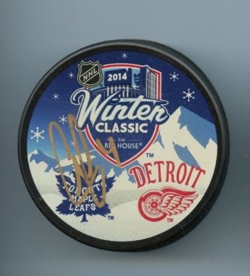CODY FRANSON SIGNED TORONTO MAPLE LEAFS 2014 WINTER CLASSIC HOCKEY PUCK w/ COA