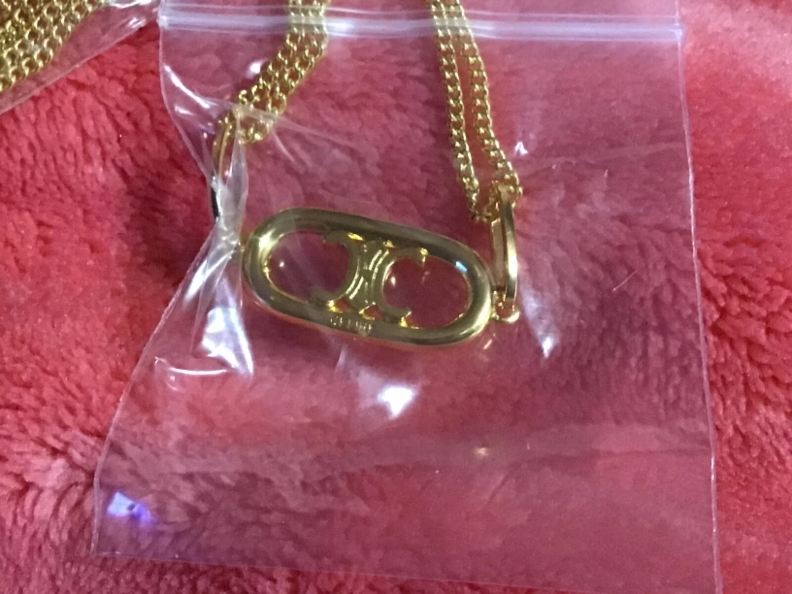 COLLANA CELINE MAILLON TRIOMPHE IN ORO OTTONE ORO Nuova in confezione $670 al dettaglio