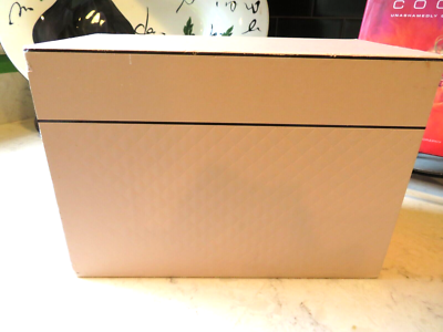 White-Bottega Veneta Magnetic Gift Box- 11