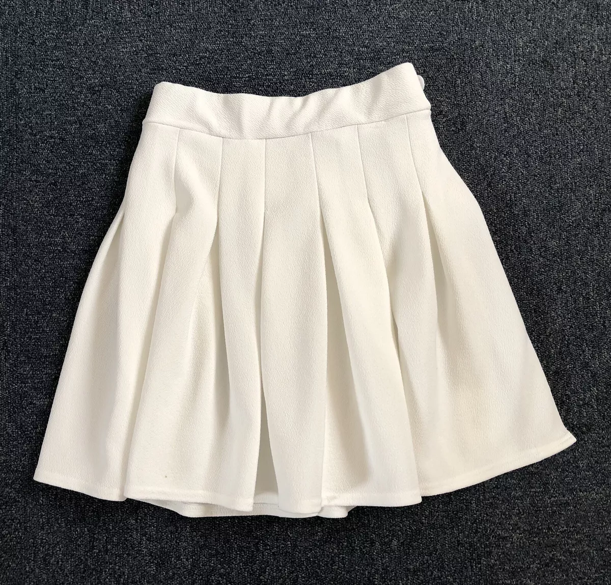 Pretty Little Thing White Pleated Skirt Size UK 8 eBay