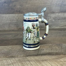 JOE MONTANA NOTRE DAME Avon 1983 "History Of Football" Beer Stein w/Lid 12"