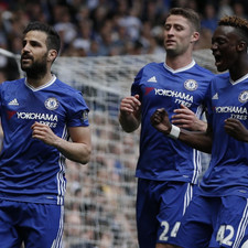 Chelsea 2016 2017 Home Shorts Football Soccer Adidas Mens size M Excellent cond
