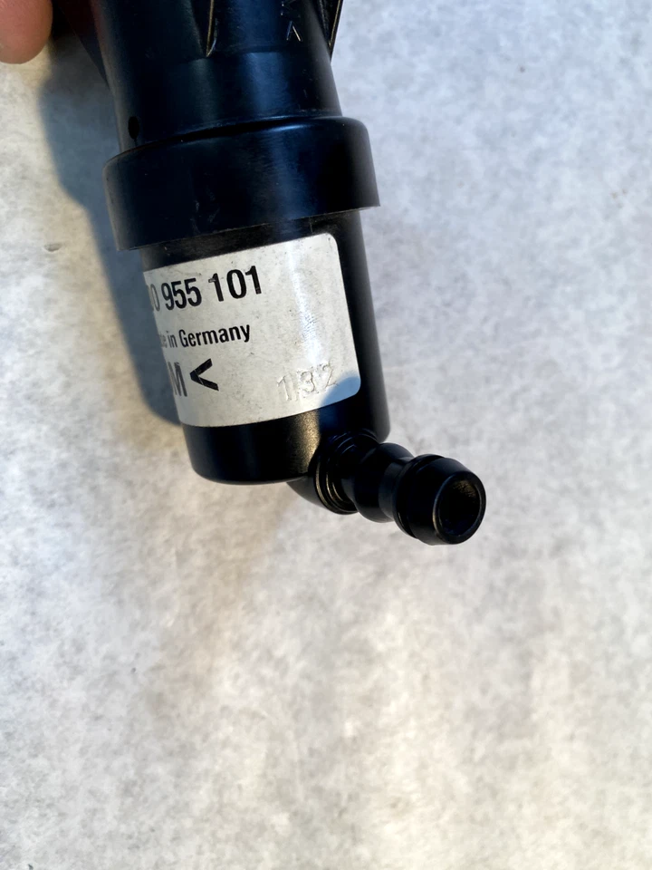 Audi A4 A6 S6 1996-2004 faro lavadora boquilla cilindro de presión OEM 8D0955101 Foto 3 de 4