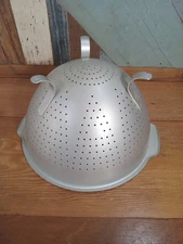 Vintage WEAR EVER Colander Strainer Heavy Duty Aluminum Model A-3123 Made in USA