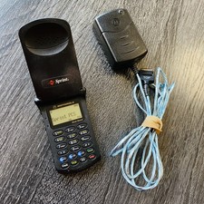 Vintage Motorola StarTAC ST7867W Sprint Dual Band Black Flip Phone w/ Charger