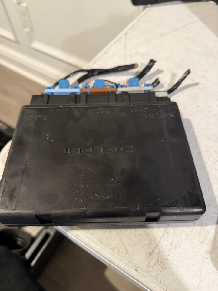 Módulo de control de carrocería de furgoneta Chevrolet Express 2500 2003-2007 BCM OEM 15136876 Foto 4 de 4