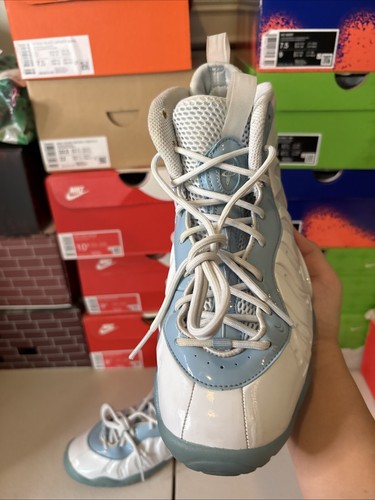 Nike Air Foamposite- Size 6.5 Boys -Blue And White Used No Box - Picture 3 of 6