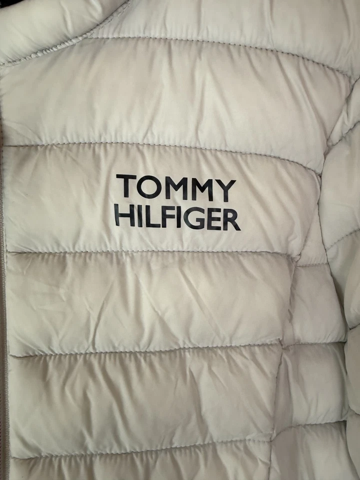 Tommy Hilfiger 夹克女式中号白色海军蓝可打包连帽轻便外套 — 第 2/4 张图片