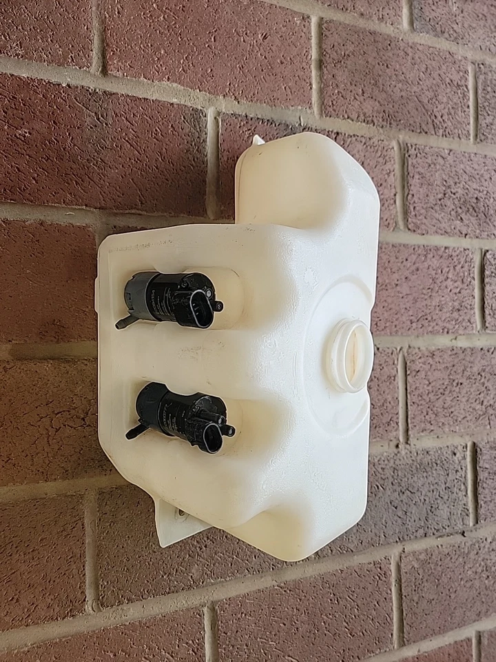 Pontiac Trans Sport Van 1992-1995 depósito de lavadora de parabrisas y ardillas dobles Foto 2 de 4