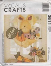 2611 MCCALL'S CRAFTS 3 PATTERNS WELCOME BUNNY,WATERING CAN,CARROT BUNCH