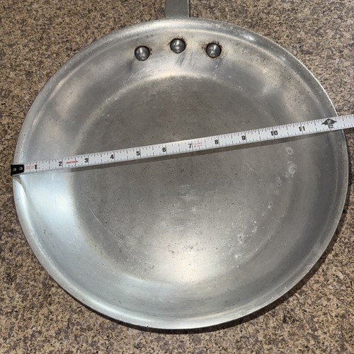 Vintage Commercial Wearever ? 12.5” Aluminum Fry Pan Skillet 9.5” Handle - Picture 7 of 7