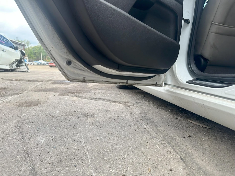 Used Rear Left Door Assembly Rear Side fits: 2014 Acura Tl electric Rear Left Gr - Изображение 4 из 4