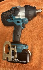 Makita XWT08Z 18V LXT Lithium-Ion 0.5 Inch Cordless Impact Wrench (Tool Only)