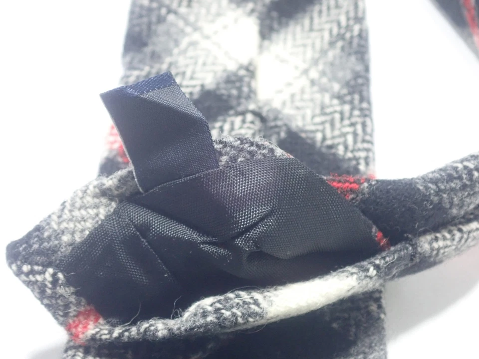 STEVEN ALAN BLACK WHITE RED PLAID SKINNY 100% WOOL NECK TIE MADE IN USA 58.5" - Image 3 of 4