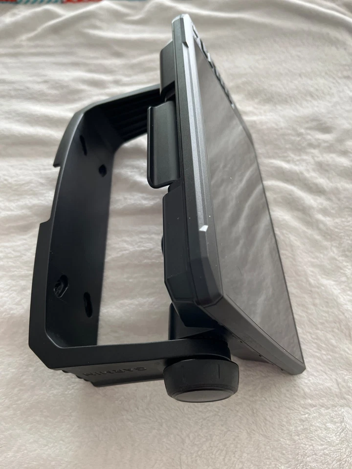 garmin echomap uhd 93sv with LakeVu G3 US Inland mapping - Image 3 of 4