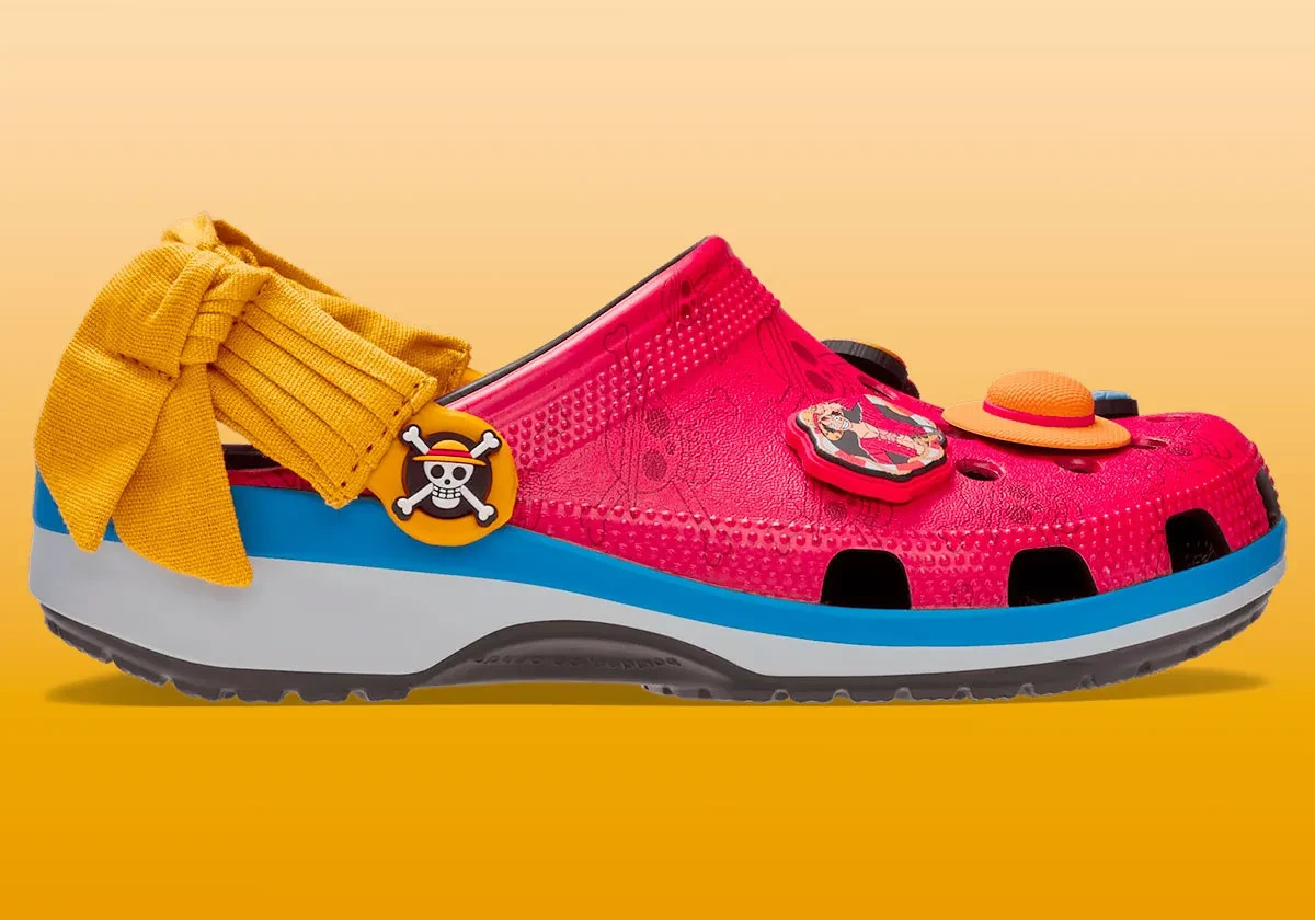 Crocs Classic Clog x One Piece Monkey D. Luffy 212125-90H 
