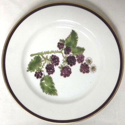 CRATE & BARREL RASPBERRY LUNCH OR DECORATIVE PLATE UN USED DISPLAY 8 1/4''