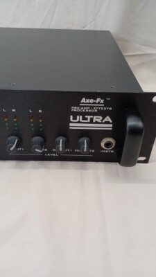 Fractal Audio Systems Axe-FX Ultra Preamp & Effects Processor W