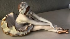 Porzellanfigur sitzende Ballerina im Stile vo...
