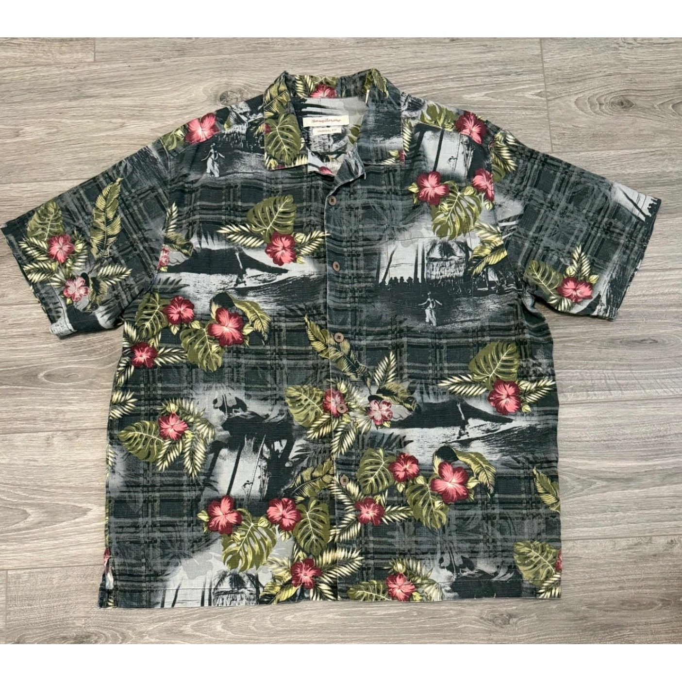 Tommy Bahama Silk Cotton Scenic Floral Hawaiian Camp Shirt Men's XL Original Fit