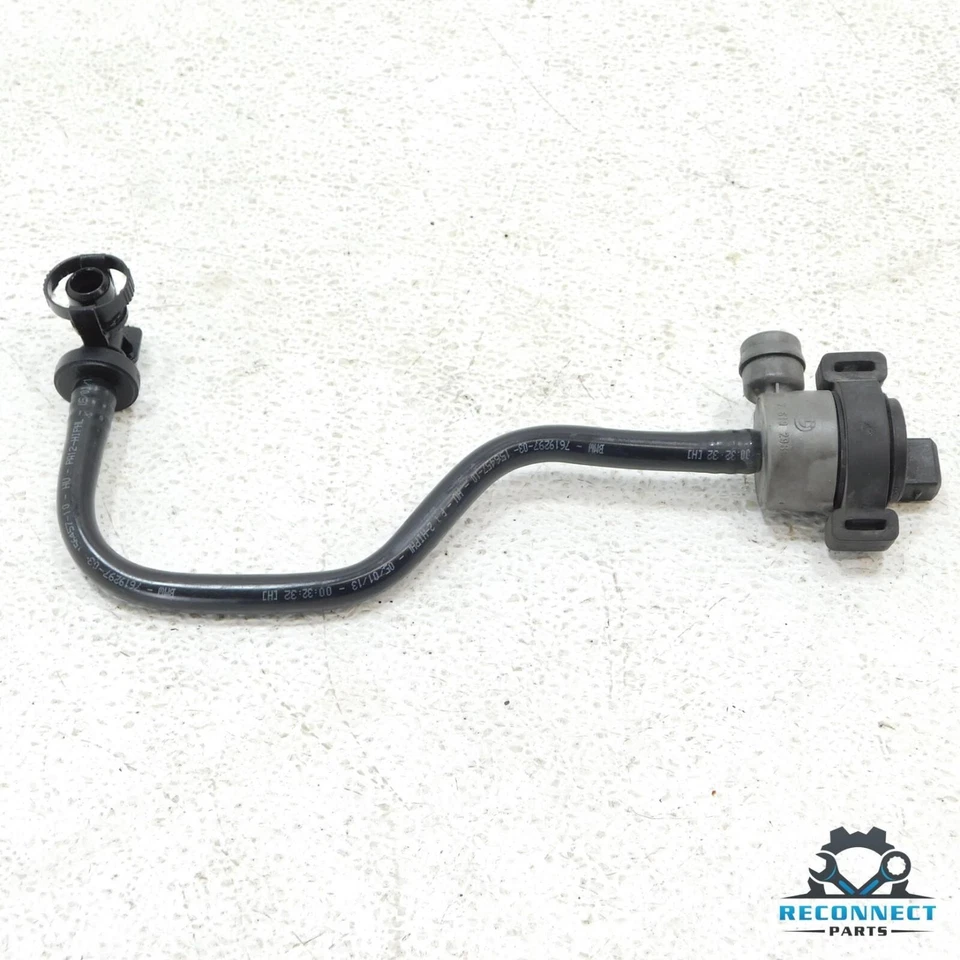 BMW 550i 650i 750Li X5 X6 F02 2008-2018 válvula de manguera de ventilación del tanque de combustible trasero derecho OEM Foto 2 de 4