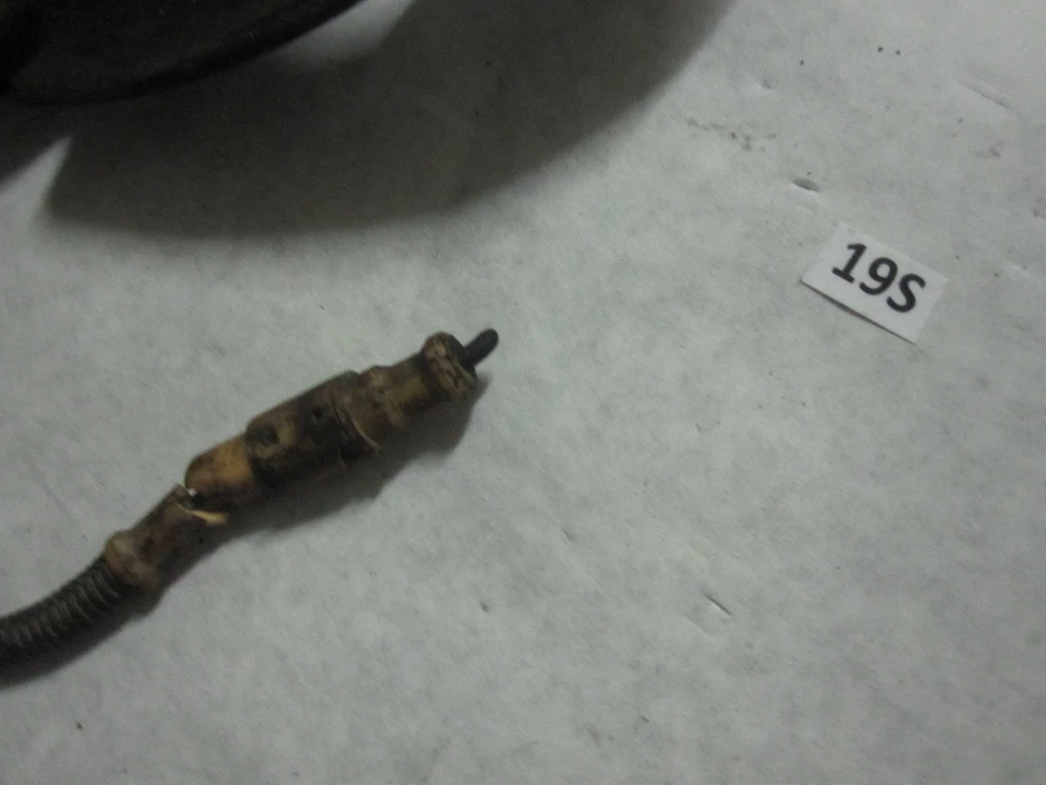 Husillo delantero derecho pasajero OEM 4x2 18060564 para camioneta Chevy S10 1994-2003 Foto 3 de 4