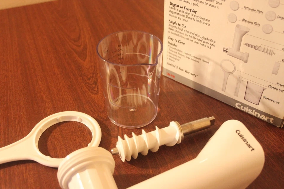 Accesorio para hacer pasta Cuisinart para mezcladoras de pie SM-55 y SM-70 6 placas SM-PM Foto 3 de 4