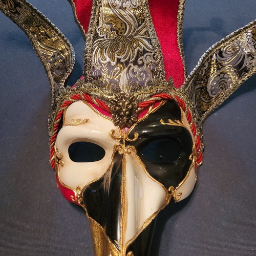 Venetian Big Nose Carnival Masquerade Mask - Picture 2 of 10