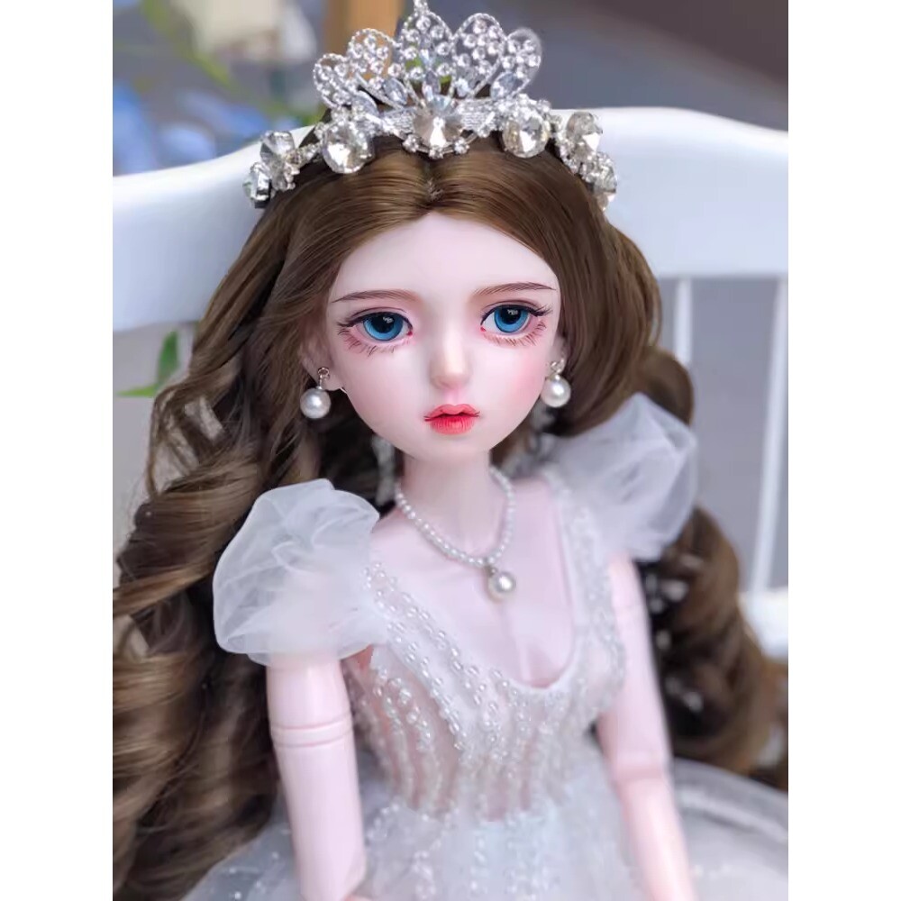 princess dress makeup White Gown Doll  #makeup #look #gown #princess