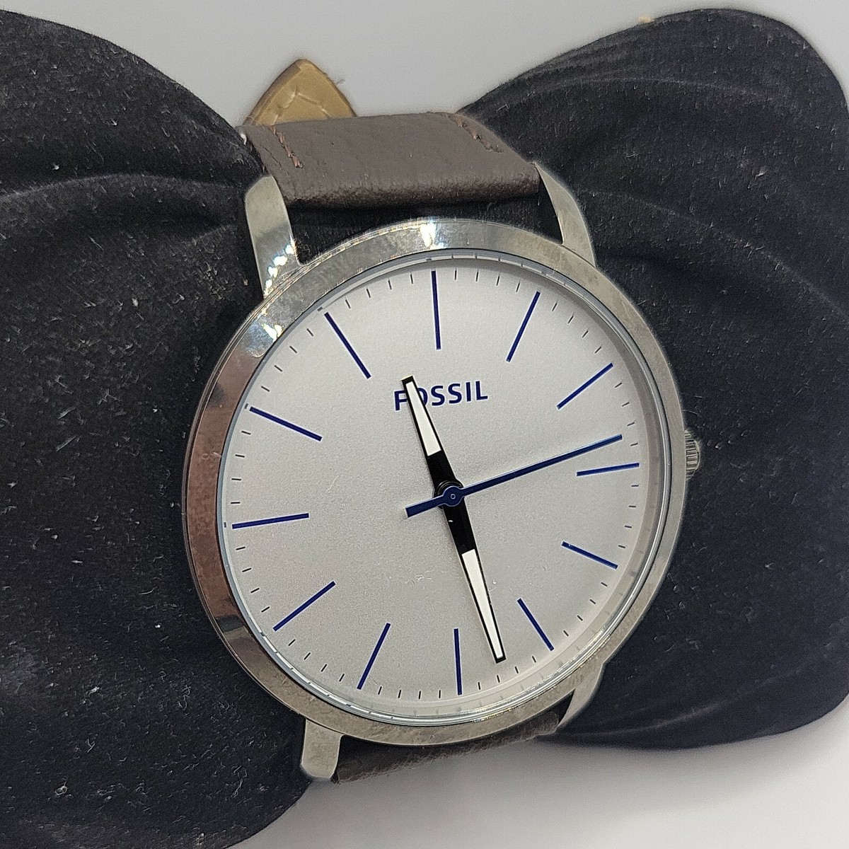 FOSSIL ES4943 ブラック 腕時計 ケース付き（未使用品） il_340x270.5141100389_qcbs.jpg