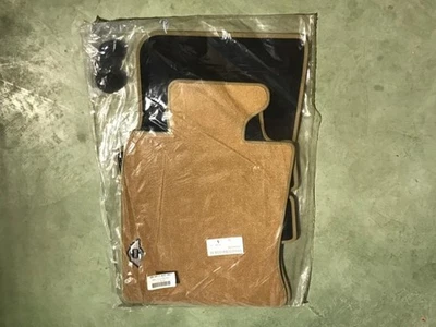 KIT TAPPETINI BEIGE MINI R56 99990422987 - Immagine 1 di 4