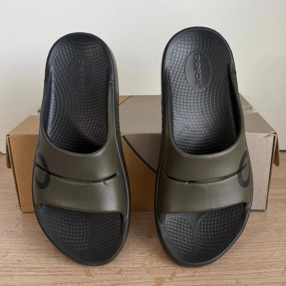OOFOS OOAHH Olive Green/Black Sport Slide Sandal - Men 7- Women 9
