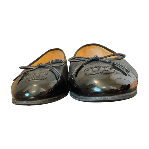 Auth CHANEL Ballerina Flats Shoes Black Lambskin Patent Cap Toe CC Logo IT 37.5 - Picture 7 of 8